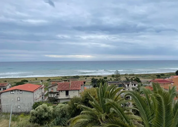 Mare Panoramica Estia 布兰卡莱奥内码头