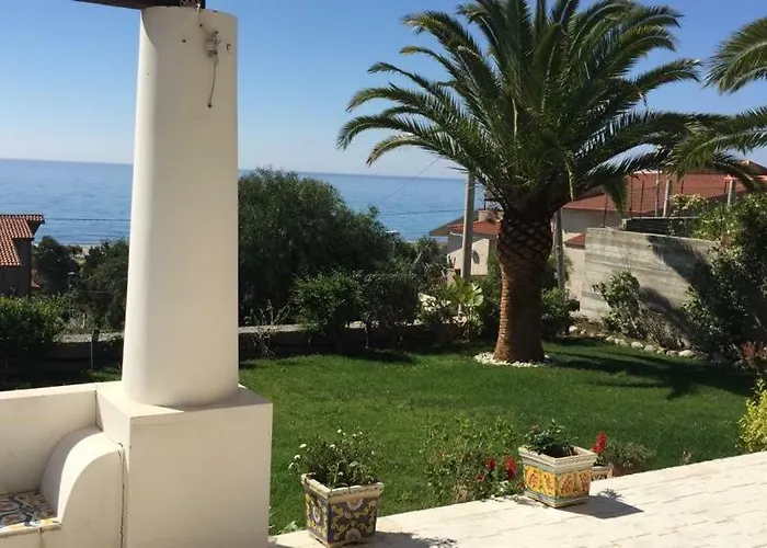 Mare Panoramica Estia * 布兰卡莱奥内码头