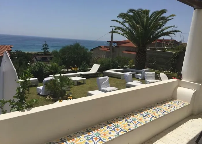 Mare Panoramica Estia * 布兰卡莱奥内码头